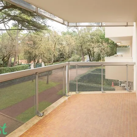 Limousin - Proche - Parking Apartment
